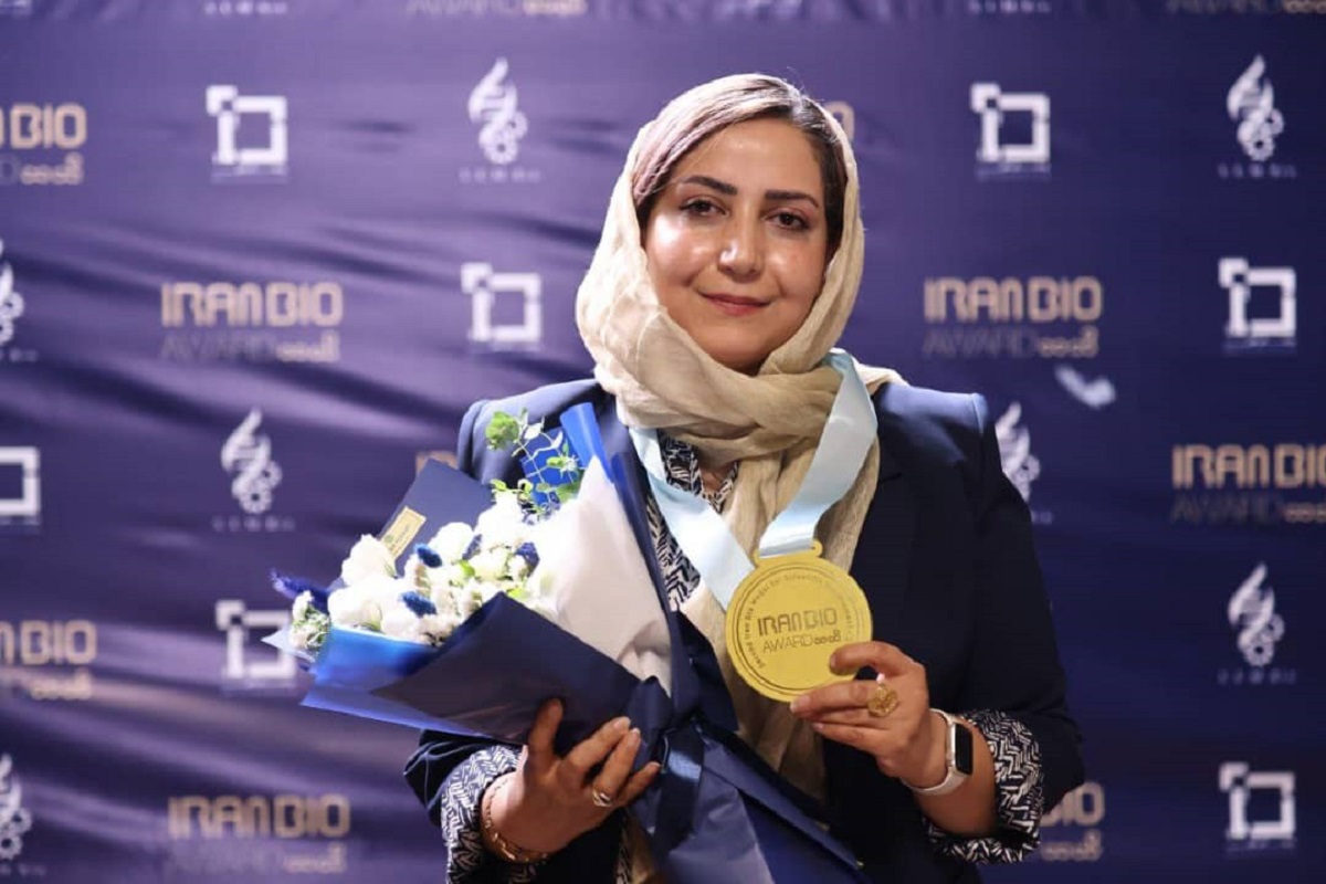 سمیرا احمدی - برنده دومین جایزه ایران بایو - مجله خبری غذا و دارو
