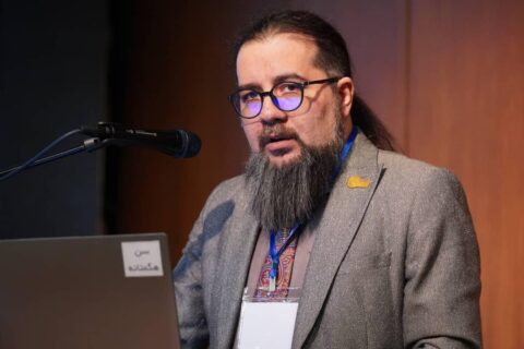 مهدی پرچم آزاد - ایران کازمتیکا